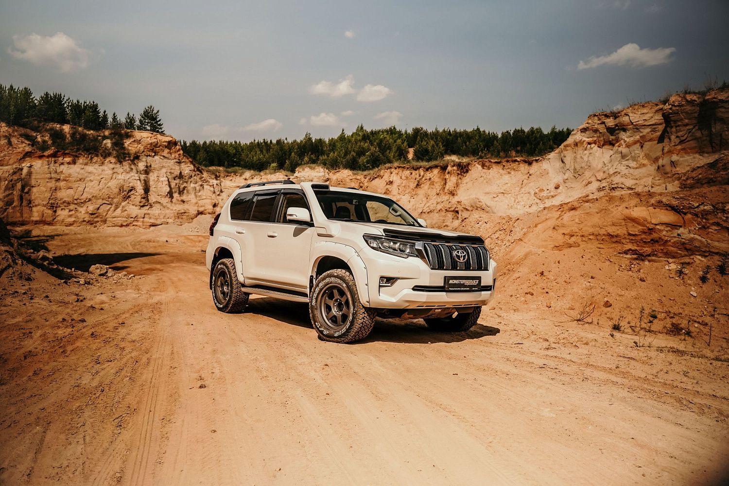 Новинка! Расширители арок Toyota Land Cruiser 150