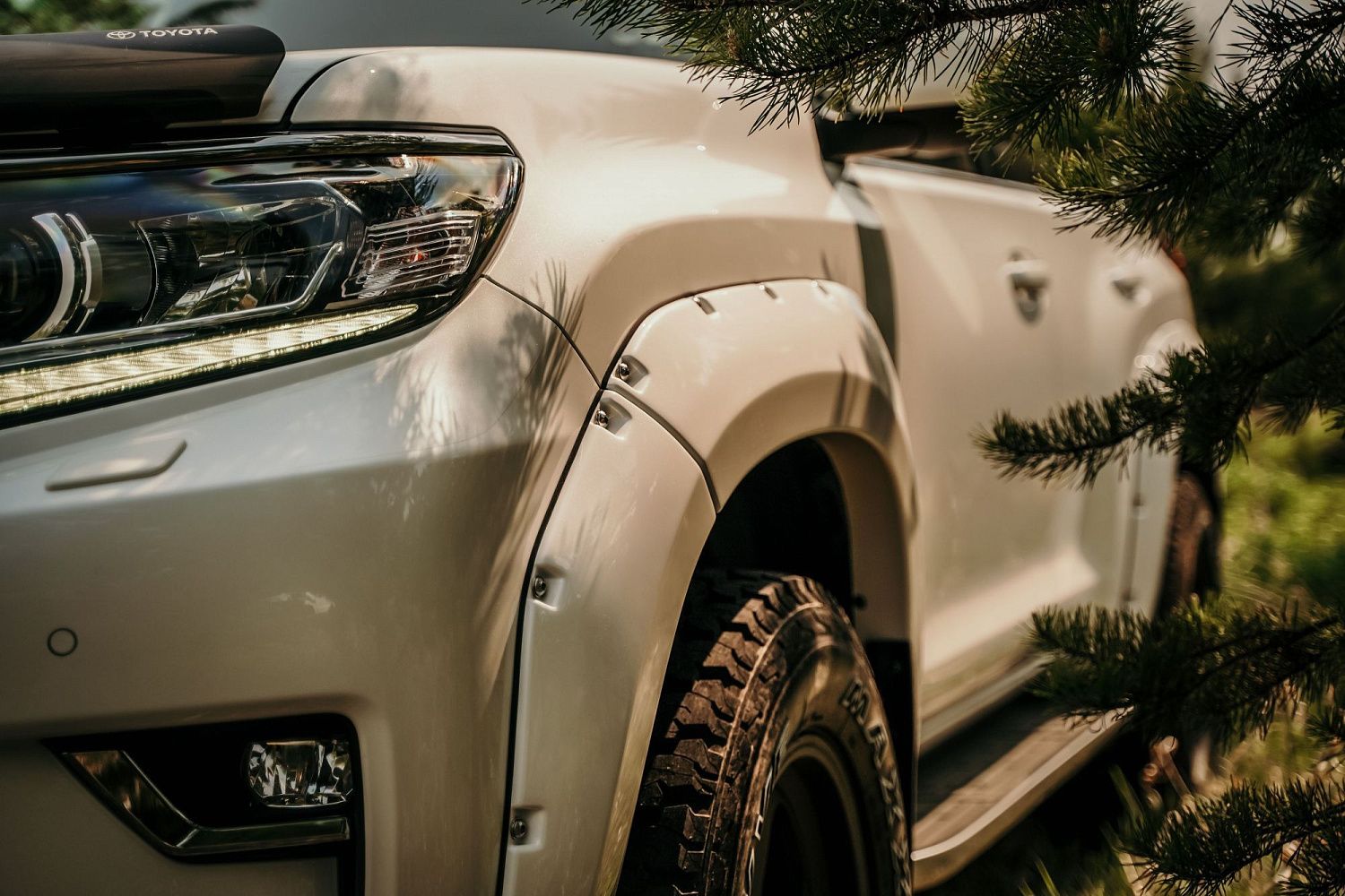 Новинка! Расширители арок Toyota Land Cruiser 150
