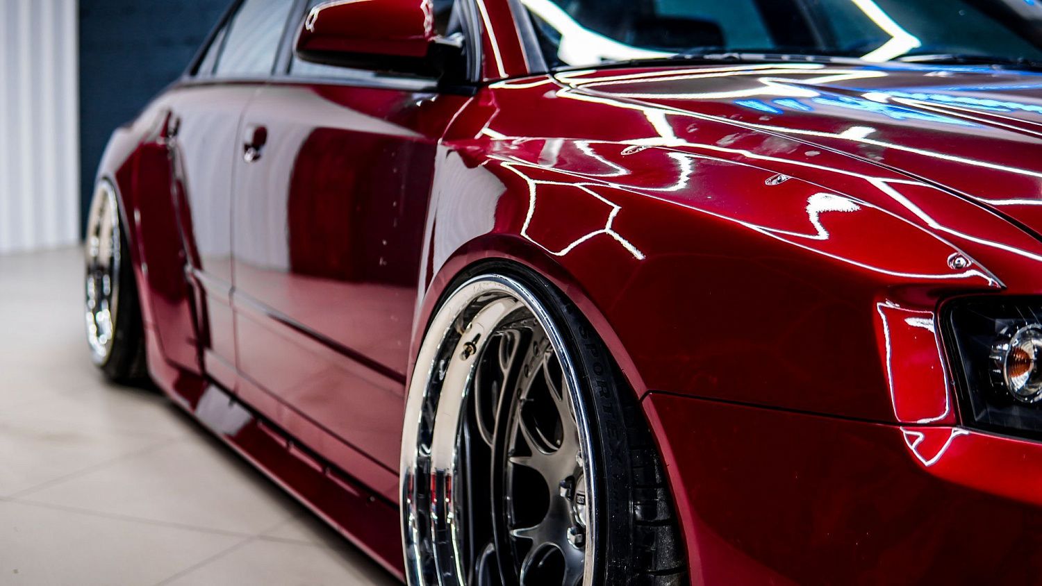 Первый Audi A4 готов!