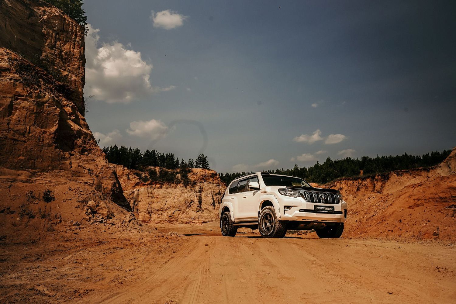 Новинка! Расширители арок Toyota Land Cruiser 150