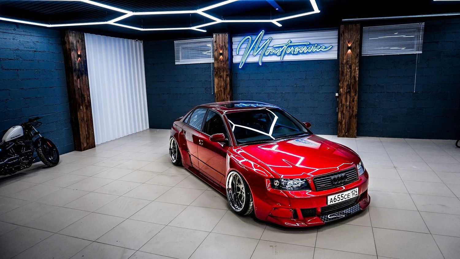 Первый Audi A4 готов!