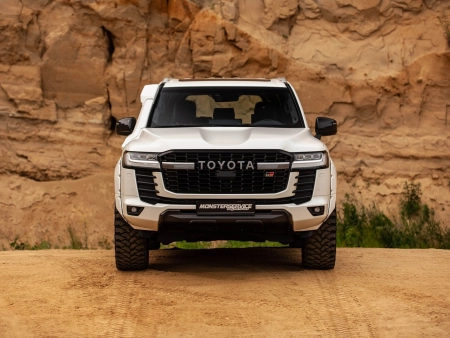  Накладка пер бампера Land Cruiser 300